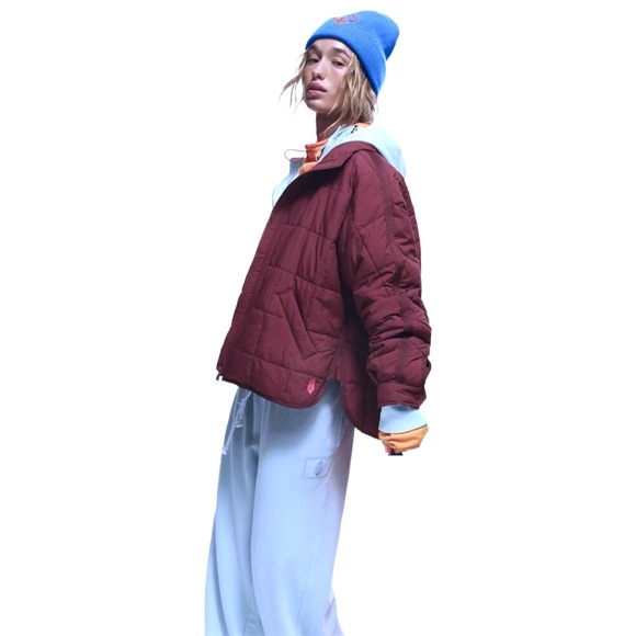 Free People Jackets & Blazers - Free People Movement Pippa Quilted Packable Puffer Jacket in Sour Cherry Size M